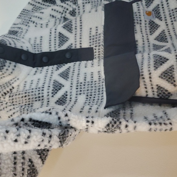 Carhartt Womens Malt Geo Aztec Fleece Pullover Size Small White Grey Cozy Warm - Picture 12 of 16
